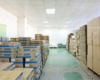 利勇安倉庫環(huán)境