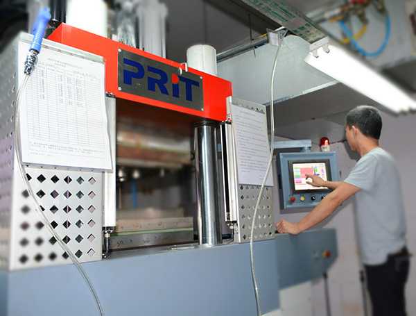 利勇安液態硅膠制品注塑機